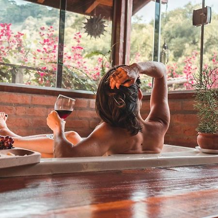 Villa Casa Pedacinho De Ceu Com Banheira De Hidromassagem E Lareira São Bento do Sapucaí Esterno foto